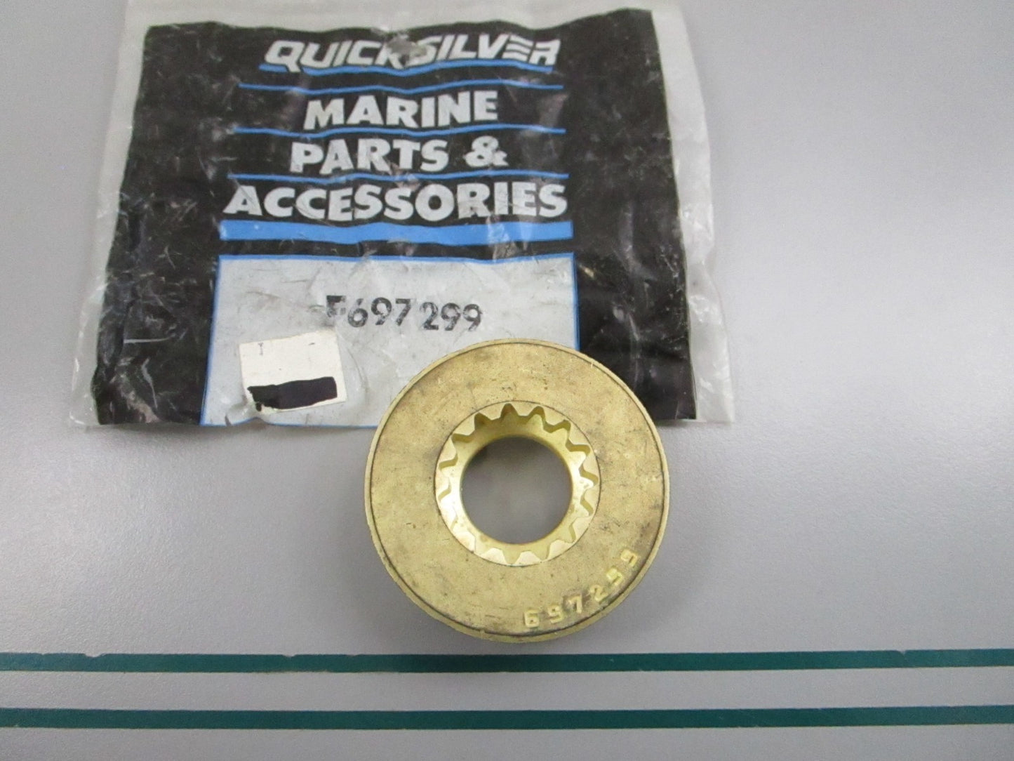 NEW OEM F697299 Mercury Quicksilver Propeller Washer 0810