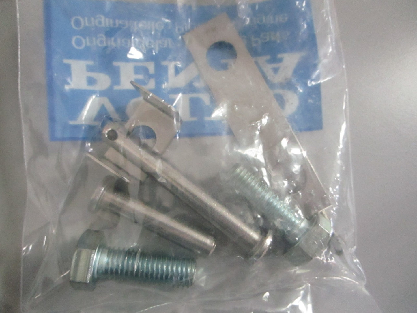 NEW OEM 872388 Volvo Penta Steering Attachment Kit 0820