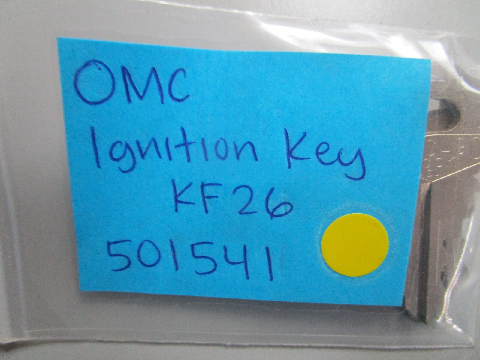 *NEW OEM* 0810 OMC Johnson Evinrude Ignition Key KF26 501541 0501541