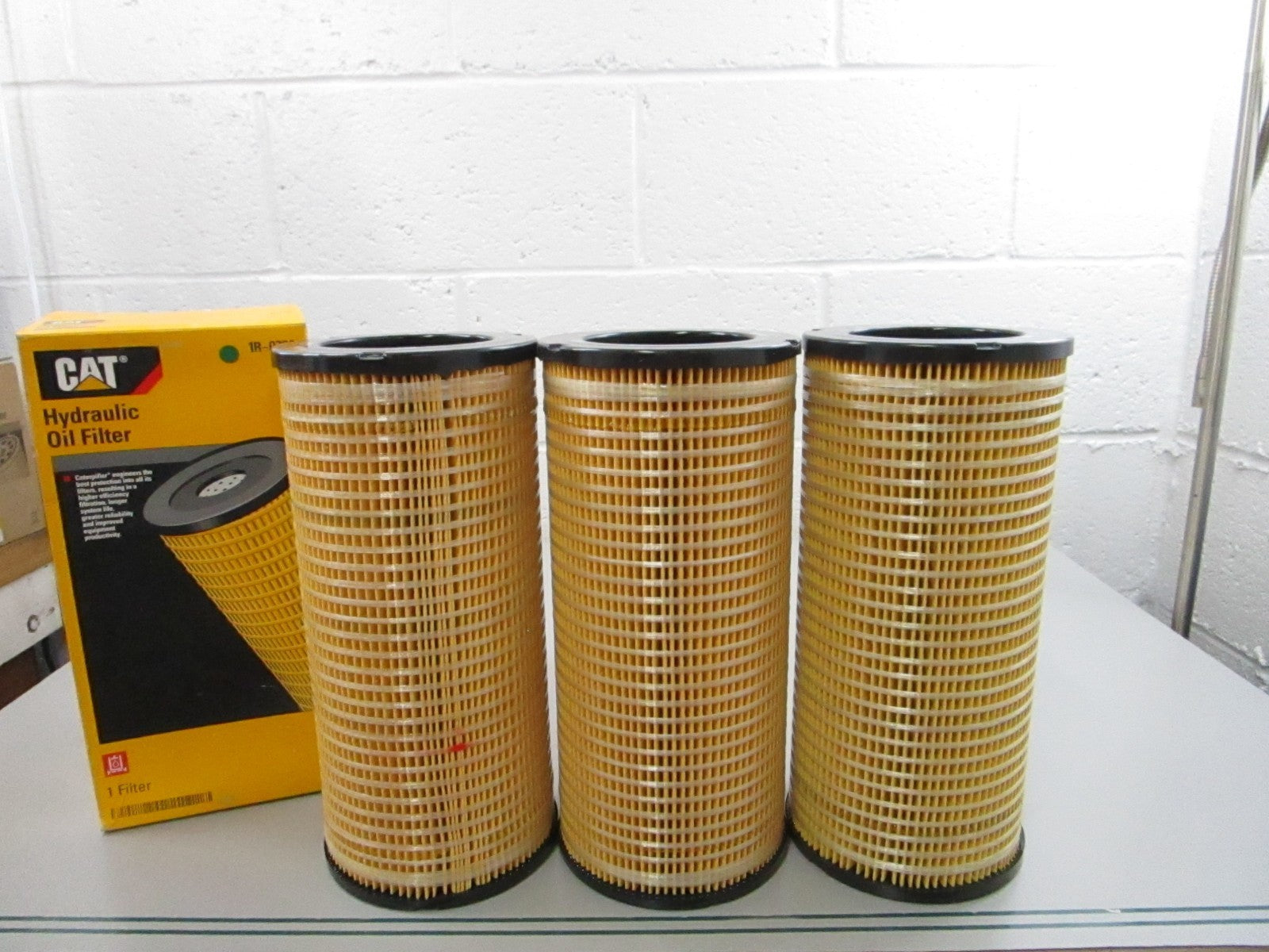 CAT Caterpillar NEW OEM Adv Efficiency Hydraulic Filter 1R-0722 (LOT OF 3) 0810