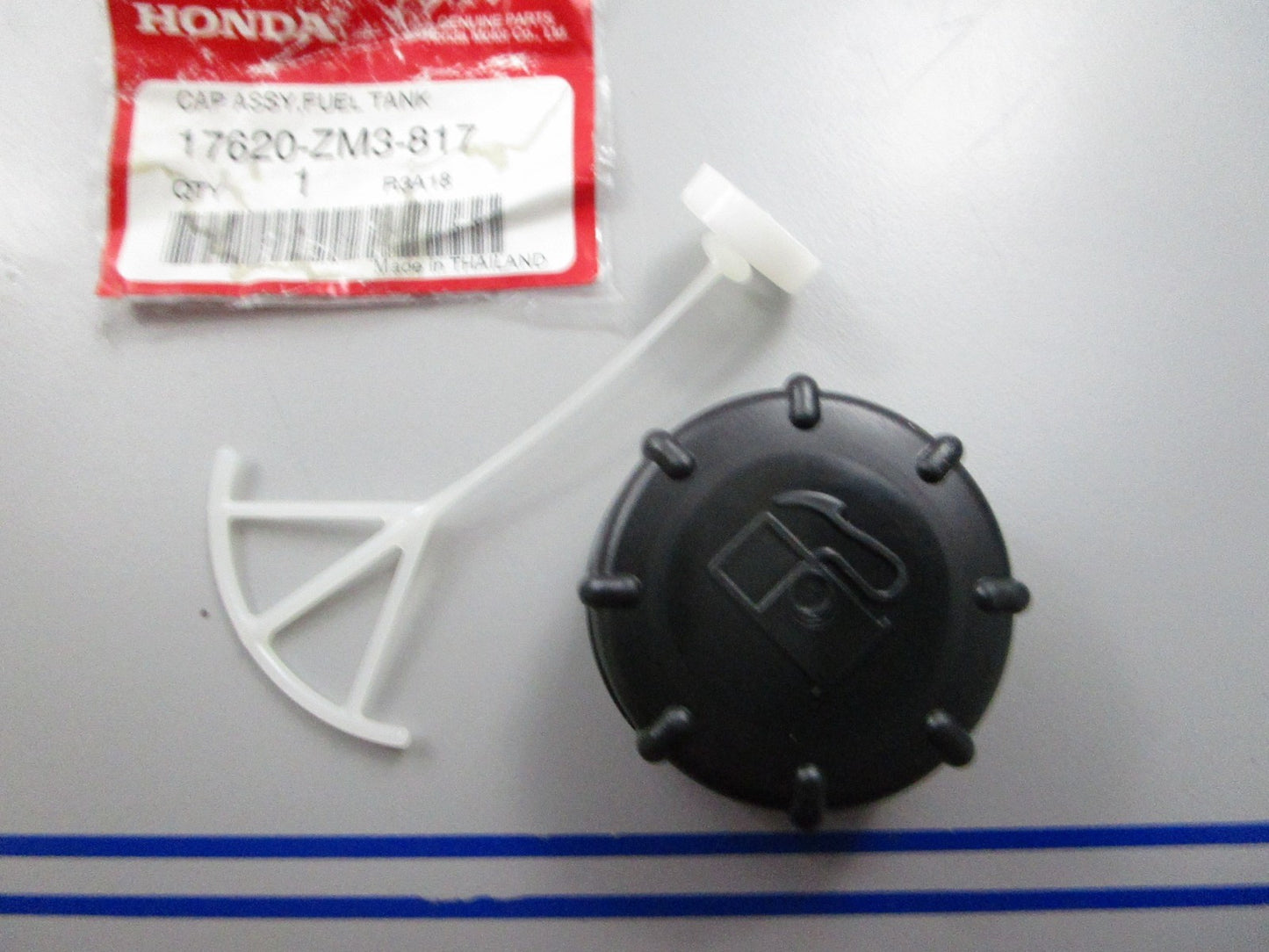 *NEW OEM* 0810 Honda Fuel Tank Cap 17620-ZM3-817