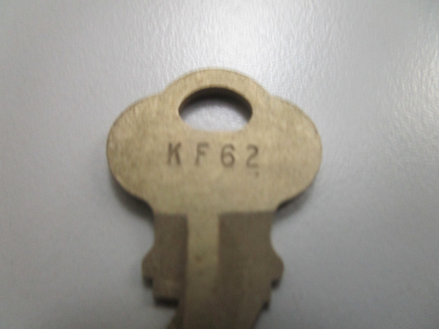 *NEW OEM* 0810 OMC Johnson Evinrude Ignition Key KF62 501577 0501577