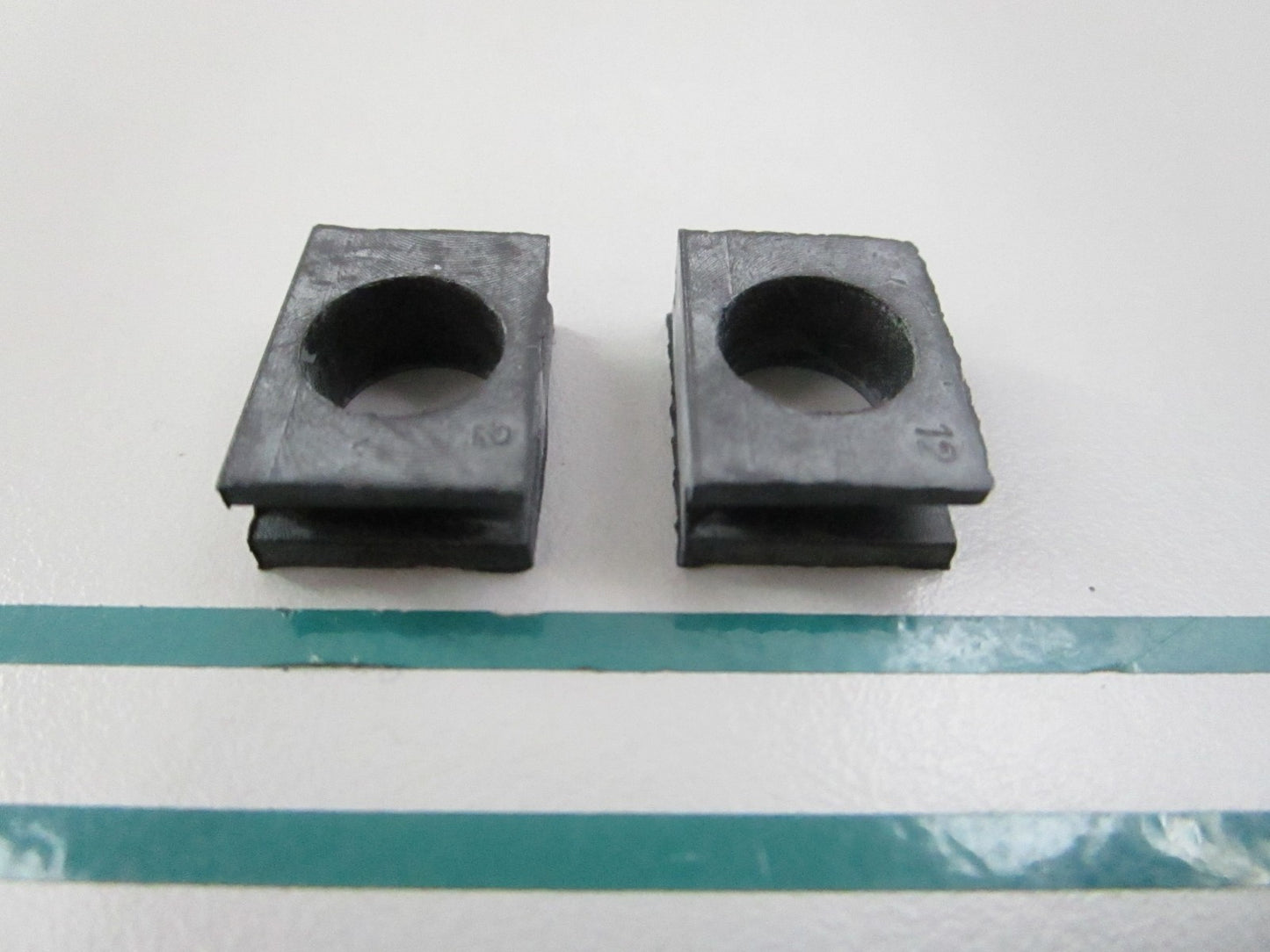 NEW OEM (LOT OF 2) 6D0-44366-00-00 Yamaha Water Seal Damper 0810
