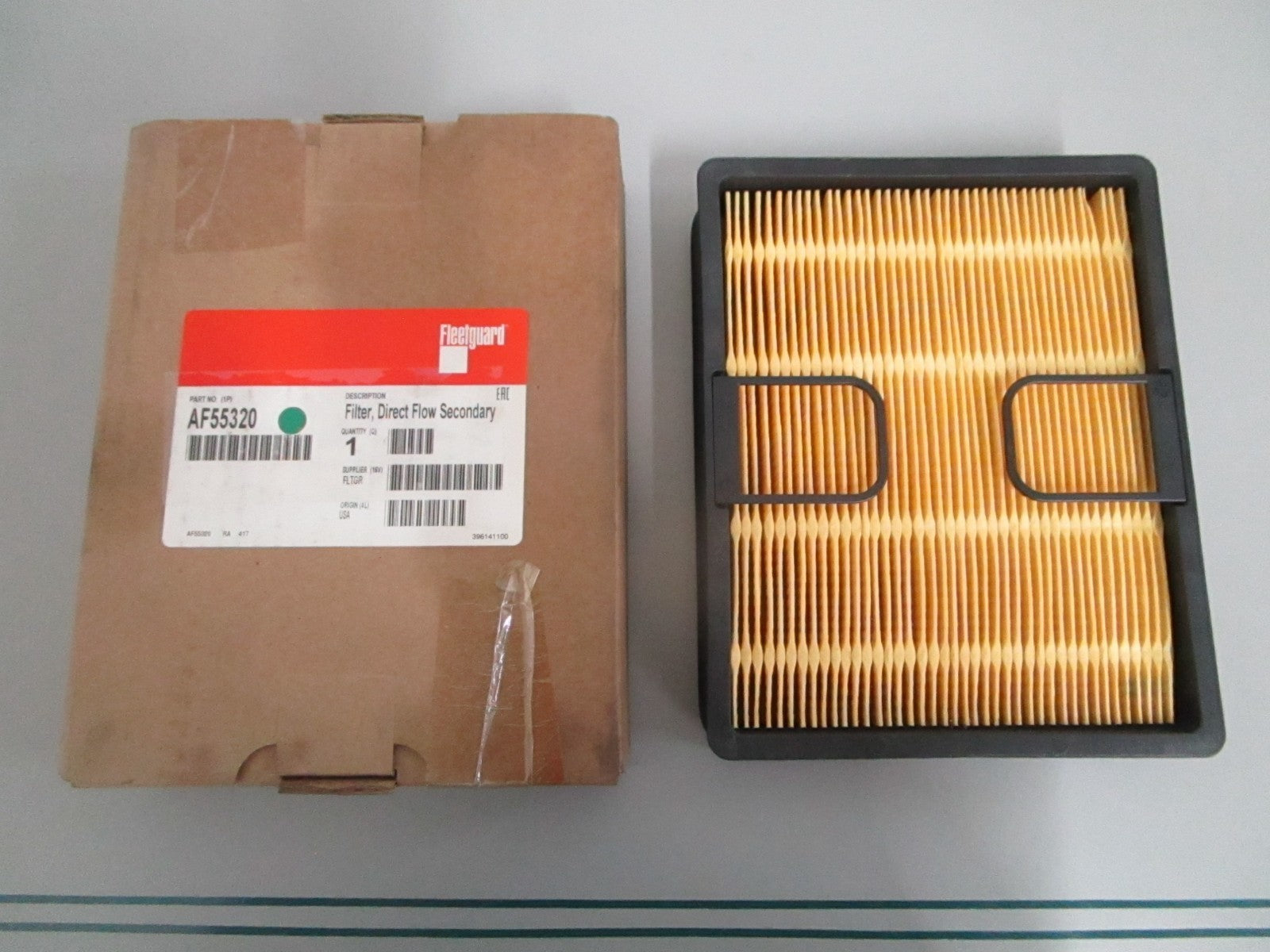 NEW OEM AF55320 Fleetguard Direct Flow Secondary Filter 0820