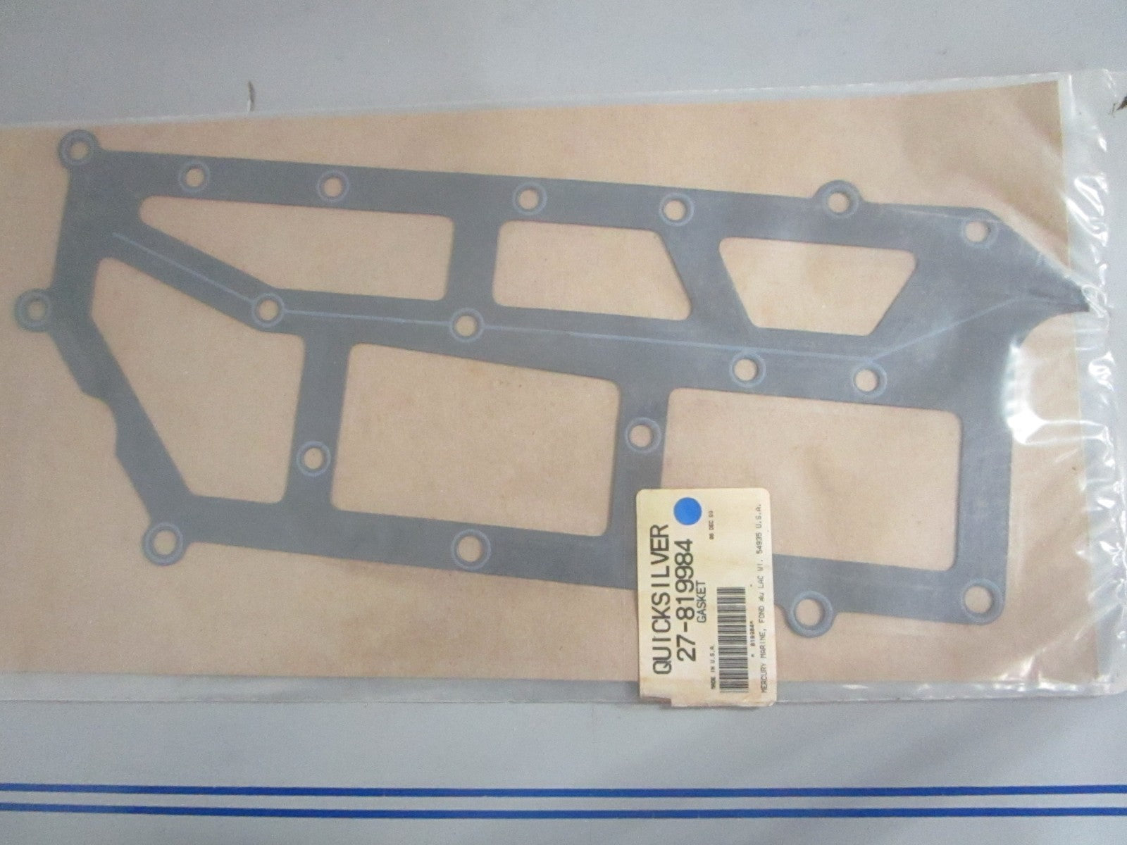NEW OEM 27-819984 Mercury Quicksilver Gasket 0820