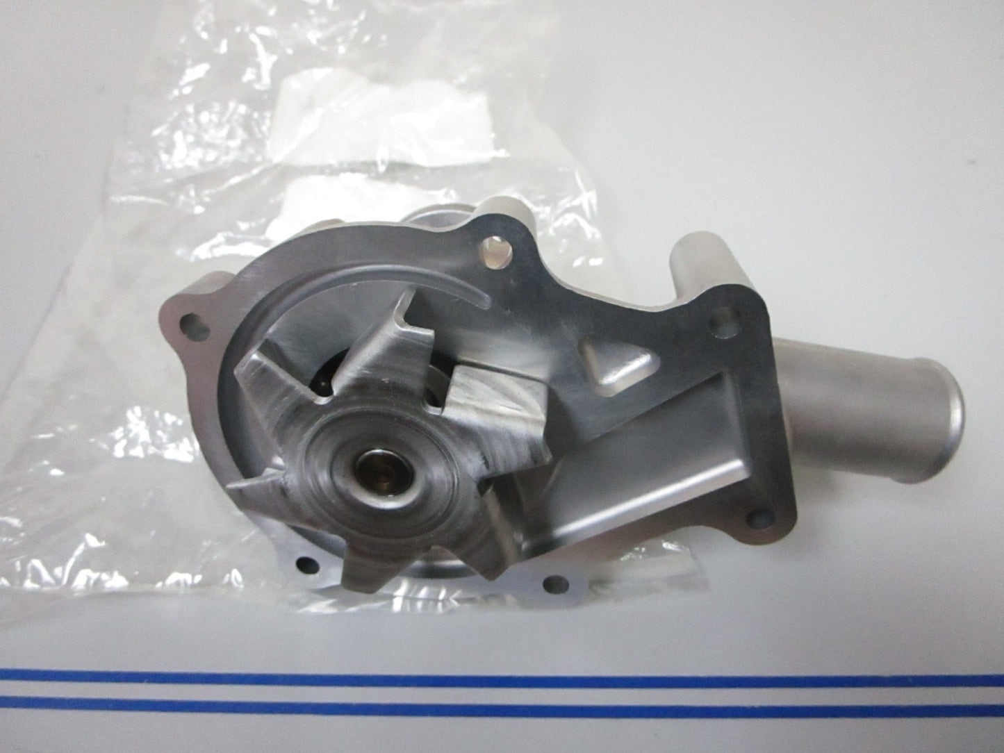 *NEW OEM* 0720 Kubota Water Pump Assembly 16251-73037
