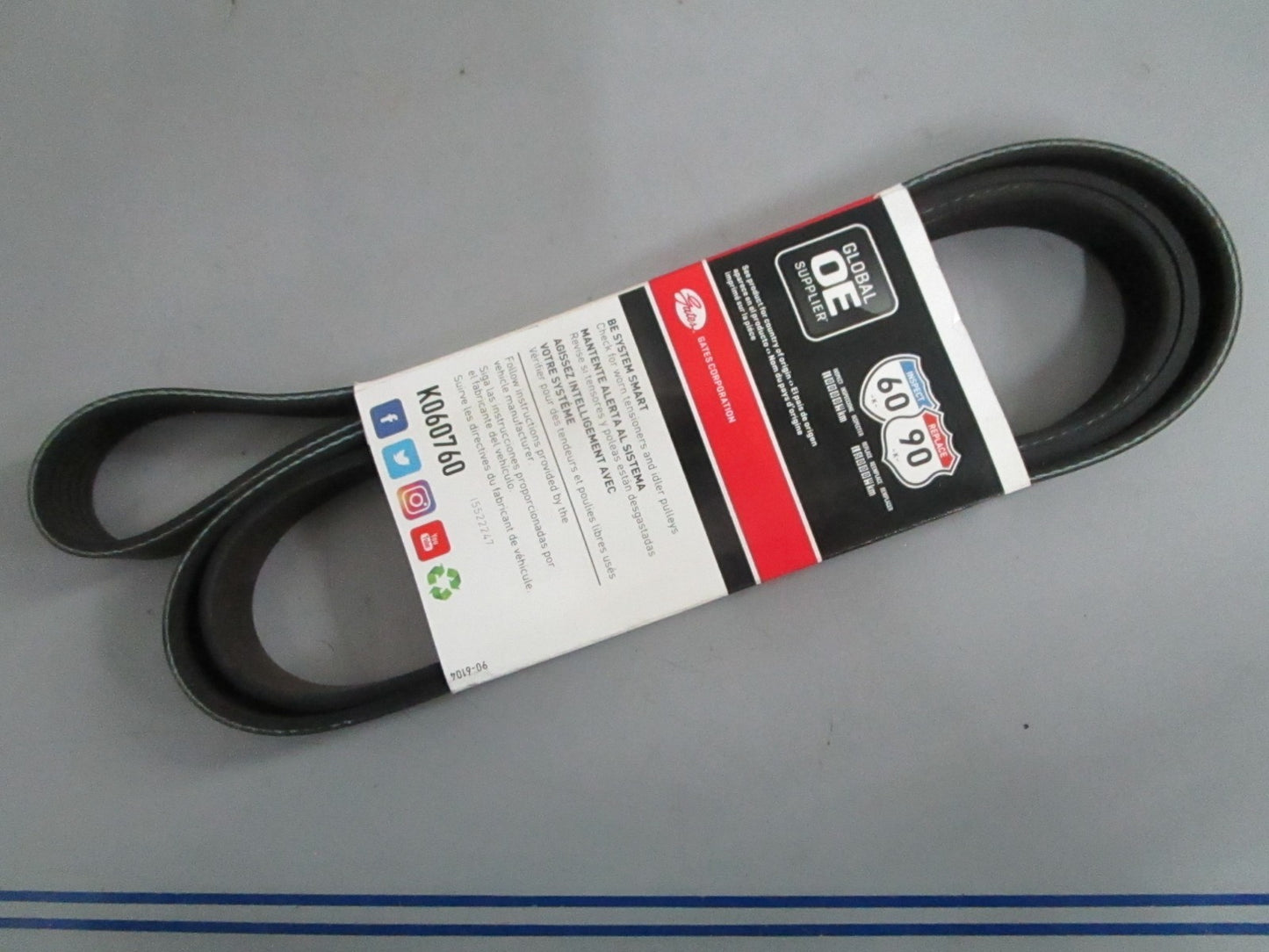 NEW K060760 Gates Micro-V Serpentine Belt 0820