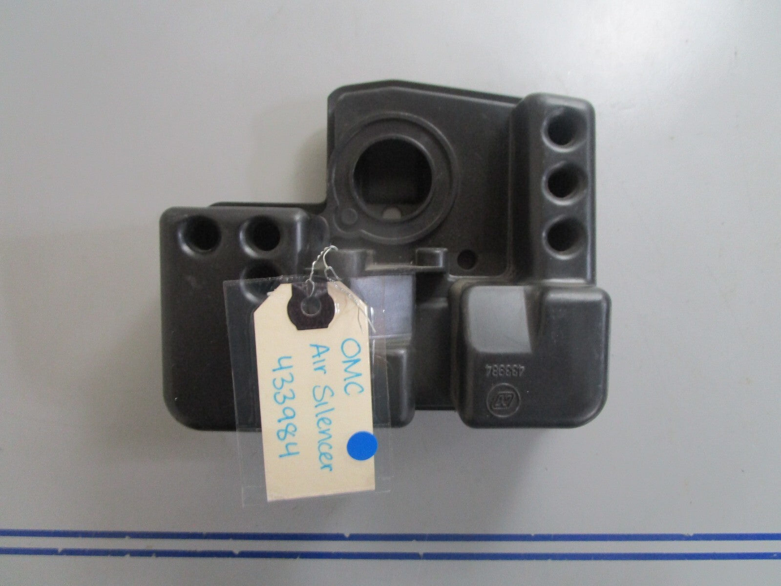 *NEW OEM* 0810 OMC Johnson Evinrude Air Silencer 433984 0433984