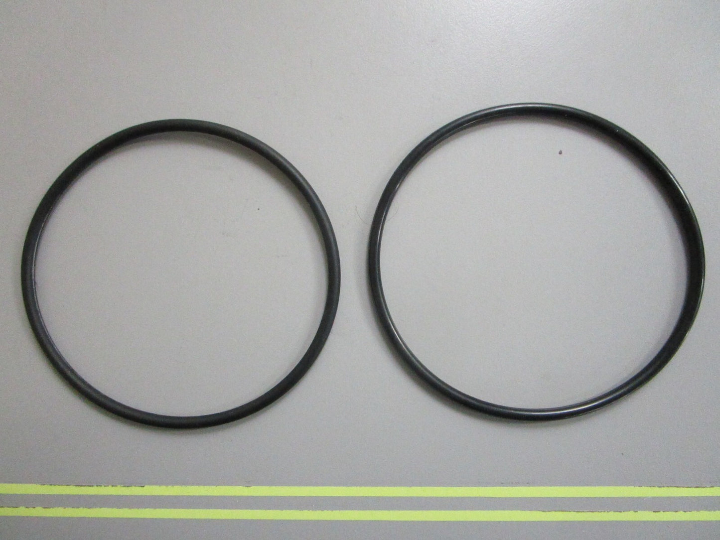 *NEW OEM* (LOT OF 2) 0810 Mercury Quicksilver O-Ring 25-32507