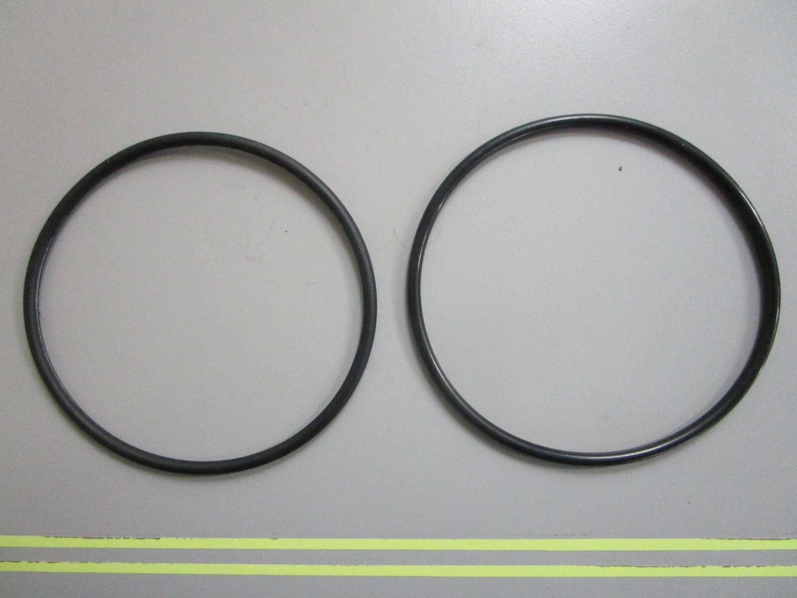 *NEW OEM* (LOT OF 2) 0810 Mercury Quicksilver O-Ring 25-32507