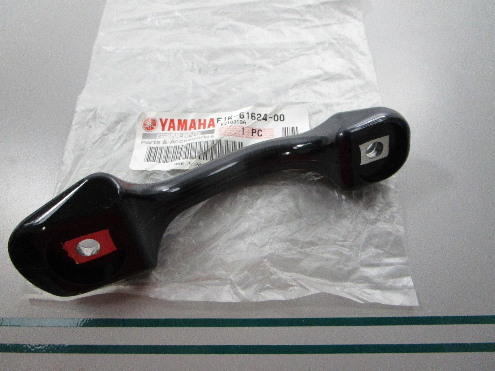 NEW OEM F1K-61624-00-00 Yamaha Boweye 0810