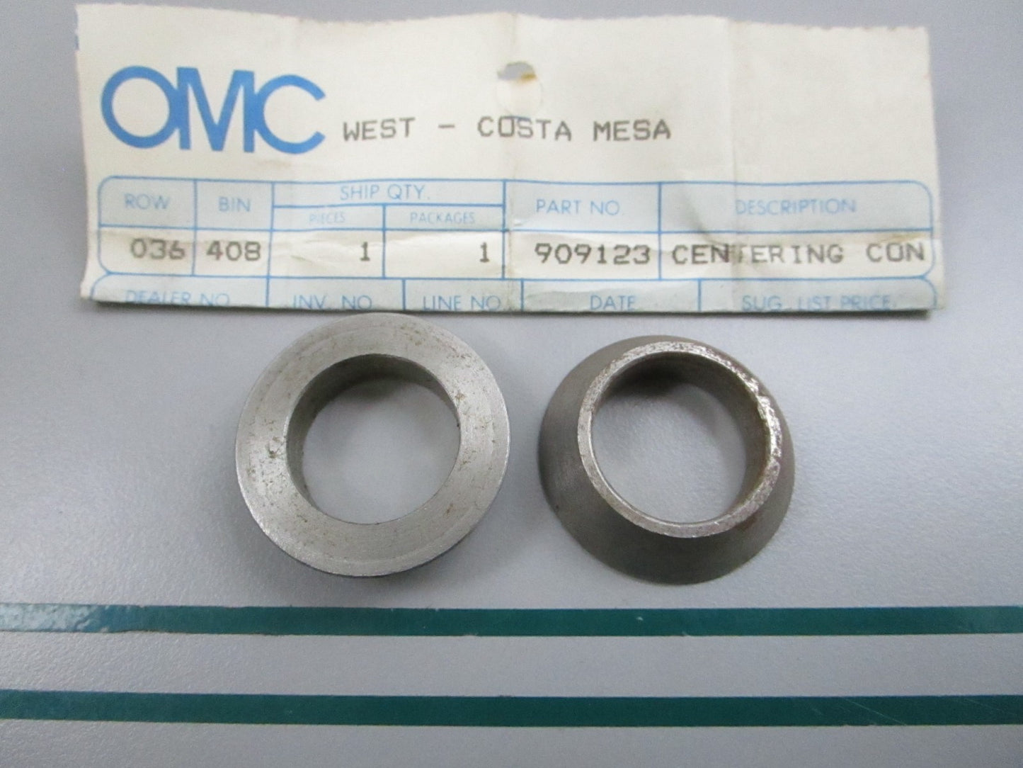 NEW OEM (LOT OF 2) 909123 0909123 OMC Johnson Evinrude Centering Cone 0810