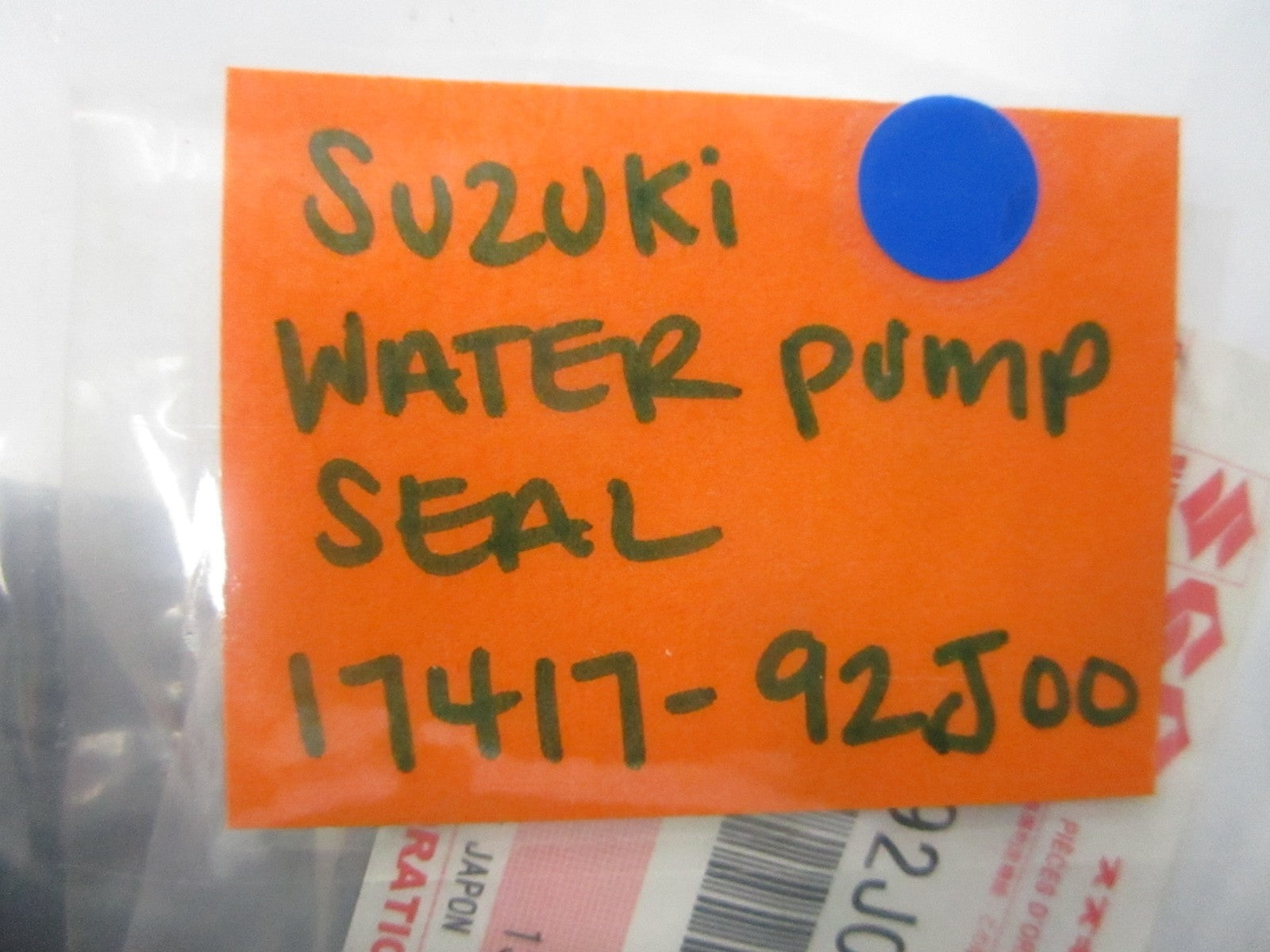 *NEW OEM* 0810 Suzuki Water Pump Seal 17417-92J00