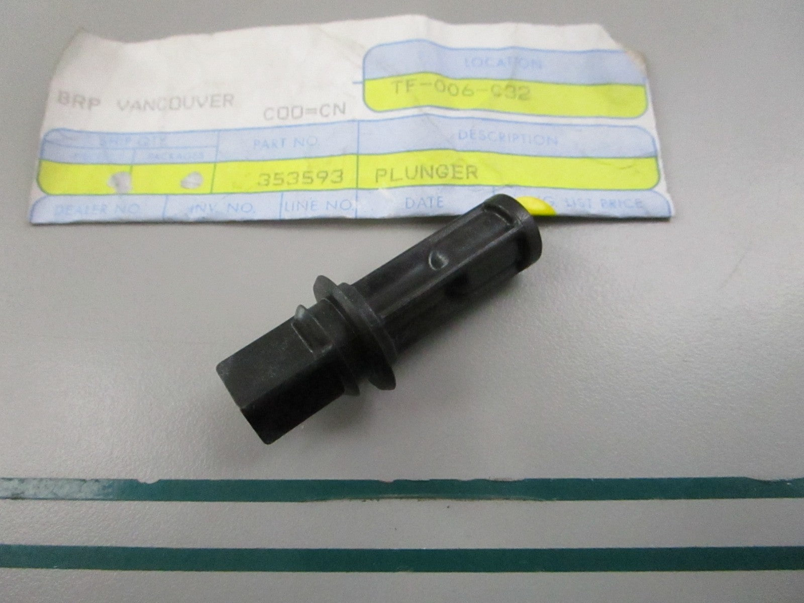 NEW OEM 353593 0353593 OMC Johnson Evinrude Plunger 0810