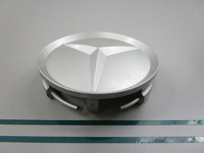 NEW OEM 2014010225 Mercedes-Benz Wheel Center Cap 0810