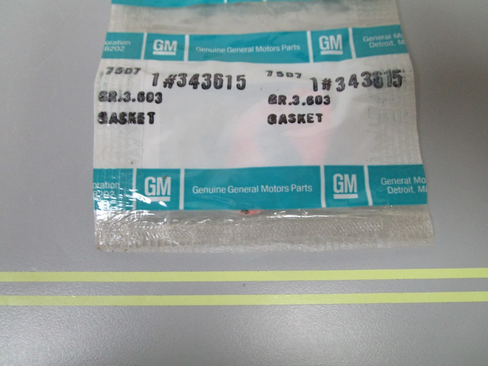 *NEW OEM* 0810 OMC Johnson Evinrude Gasket 343615 0343615