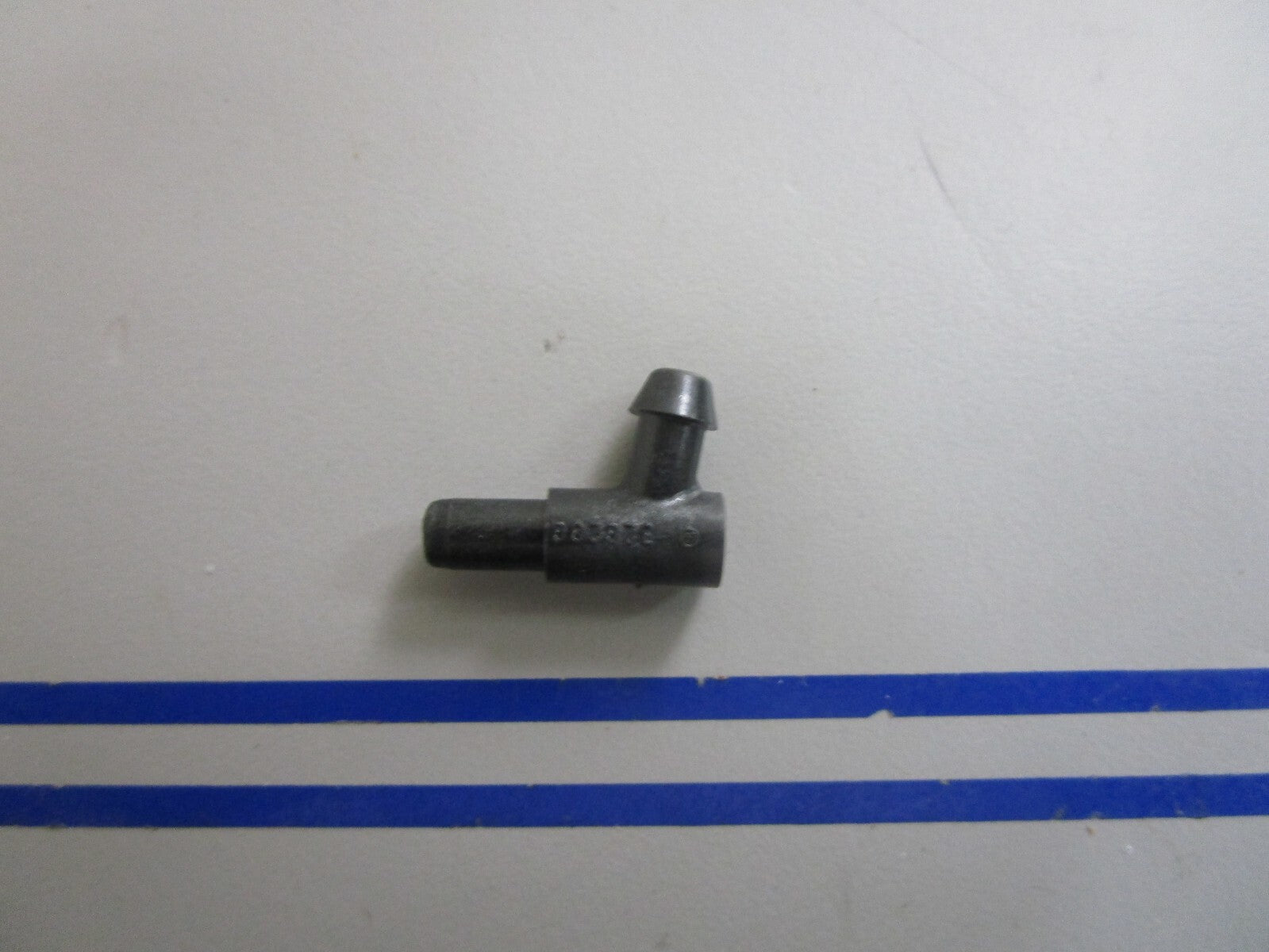 *NEW OEM* 0810 OMC Johnson Evinrude Valve 326266 0326266