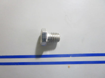 *NEW OEM* 0810 Volvo Penta Screw 897711
