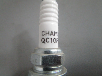 NEW OEM (LOT OF 3) QC10PEPB Champion Spark Plug 0820