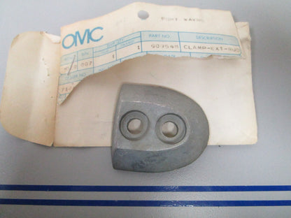 NEW OEM 909548 0909548 OMC Johnson Evinrude Rudder Clamp 0810
