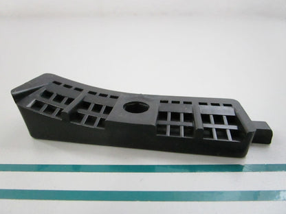 NEW OEM 6J9-45215-00-00 Yamaha Water Inlet Cover 0810
