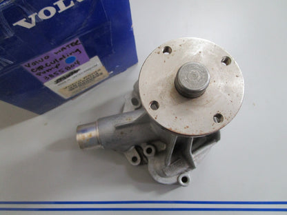 *NEW OEM* 0820 Volvo Penta Circulating Pump 3855804