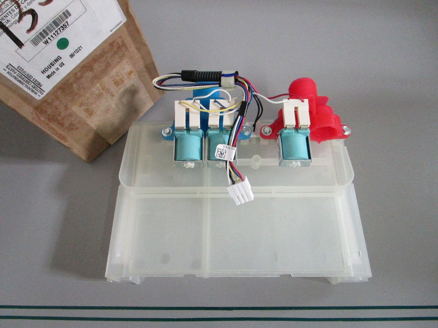 Whirlpool NEW OEM Washer Water Inlet Valve Assembly W11127357 NOS Part 0820