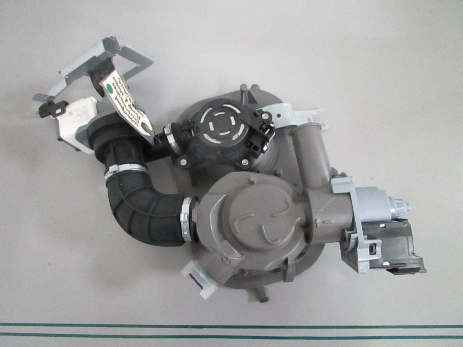 Whirlpool W11460945 NEW OEM Dishwasher Sump Motor Assy KitchenAid WDT750 0820