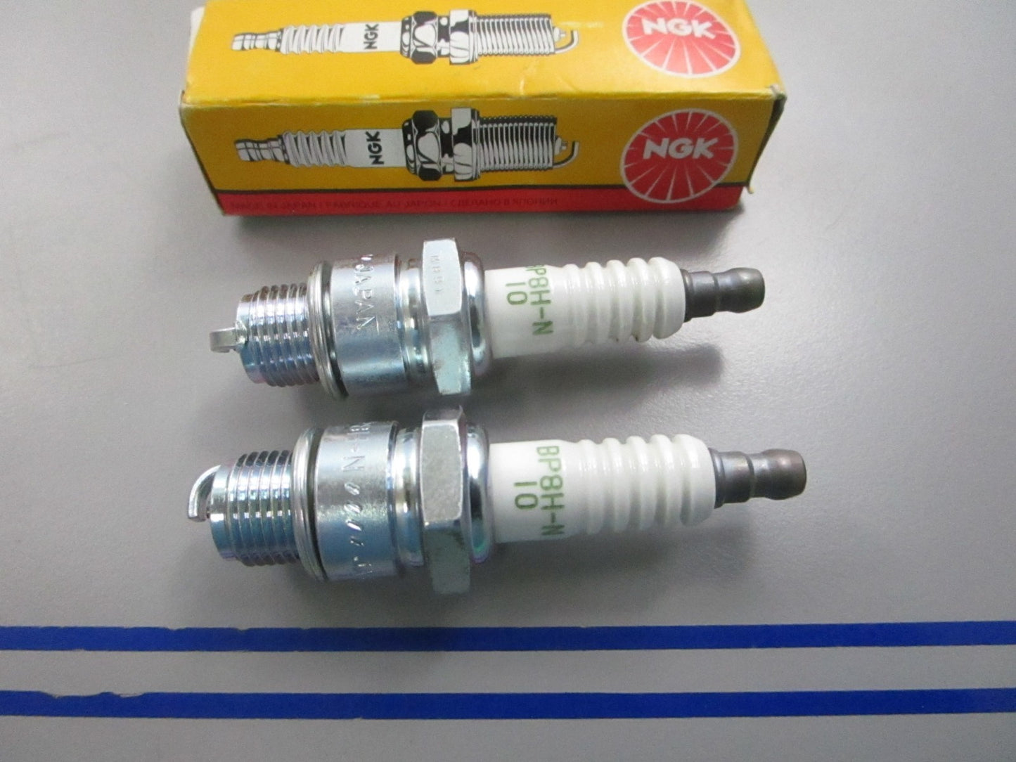 NEW (LOT OF 2) BP8H-N-10 NGK Spark Plug 0810