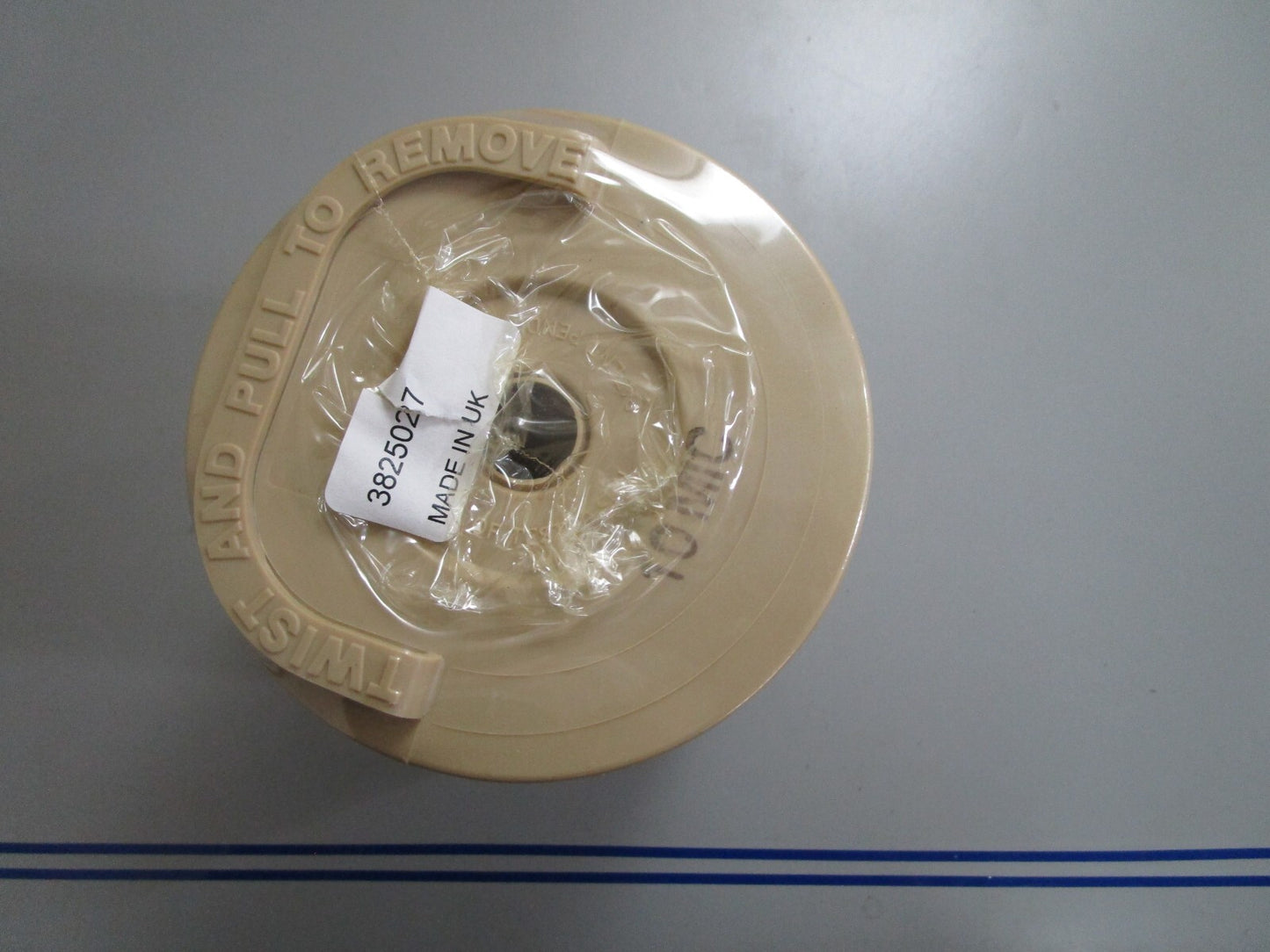 *NEW OEM* 0810 Volvo Penta Filter 3825027