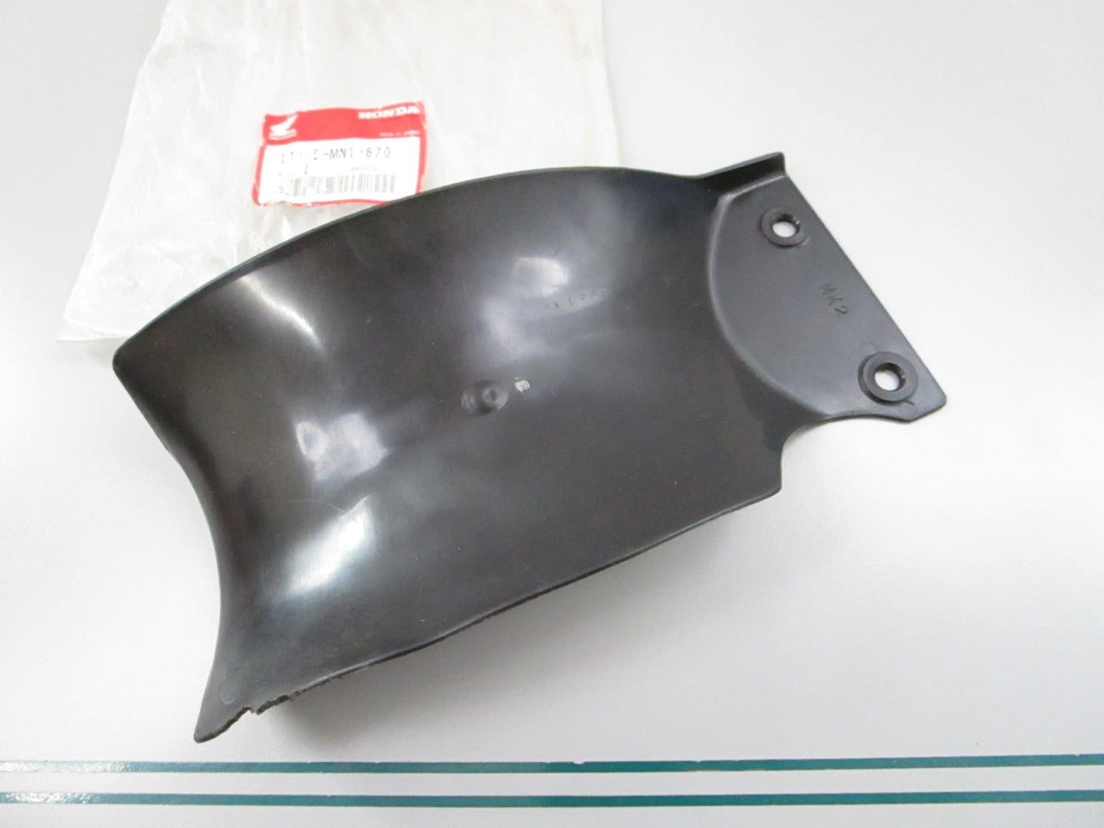 NEW OEM 17245-MN1-670 Honda Splash Guard 0810