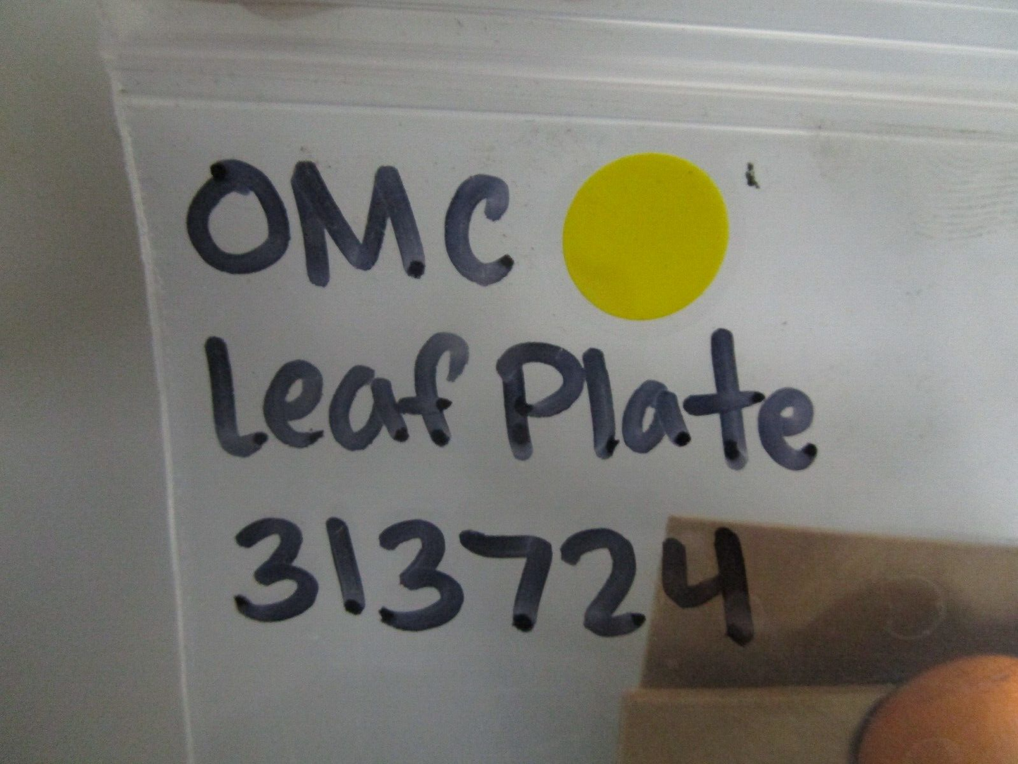 *NEW OEM* 0750 OMC Johnson Evinruide LEAF PLATE 313724 0313724