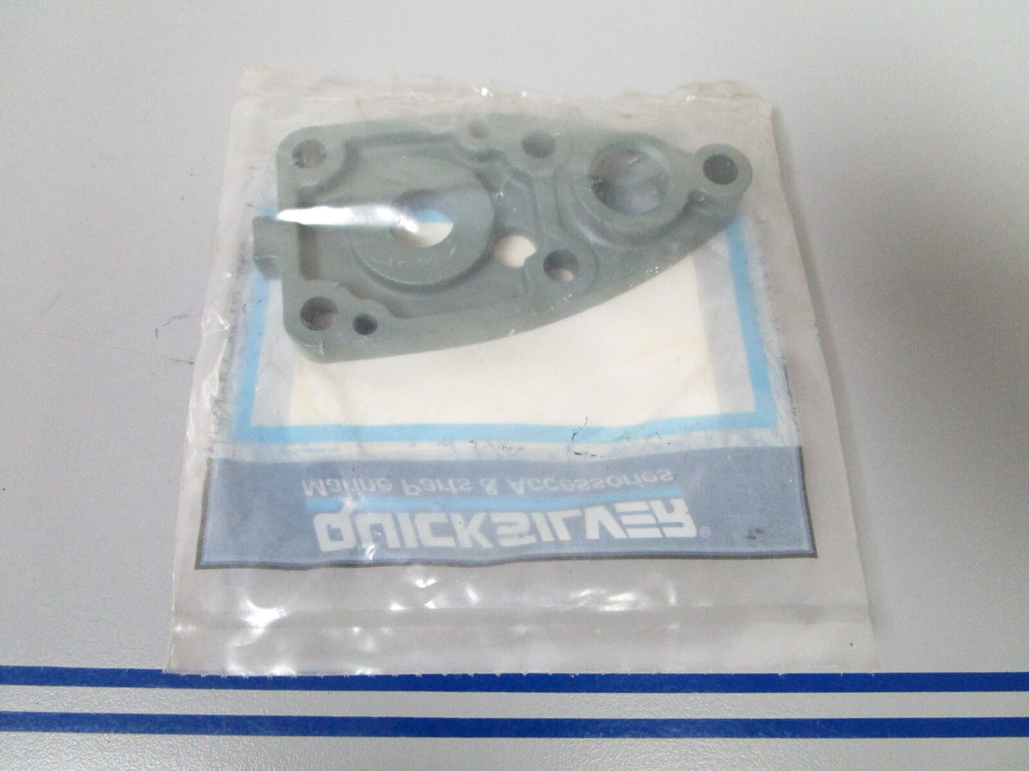 *NEW OEM* 0810 Mercury Quicksilver Plate 814457M