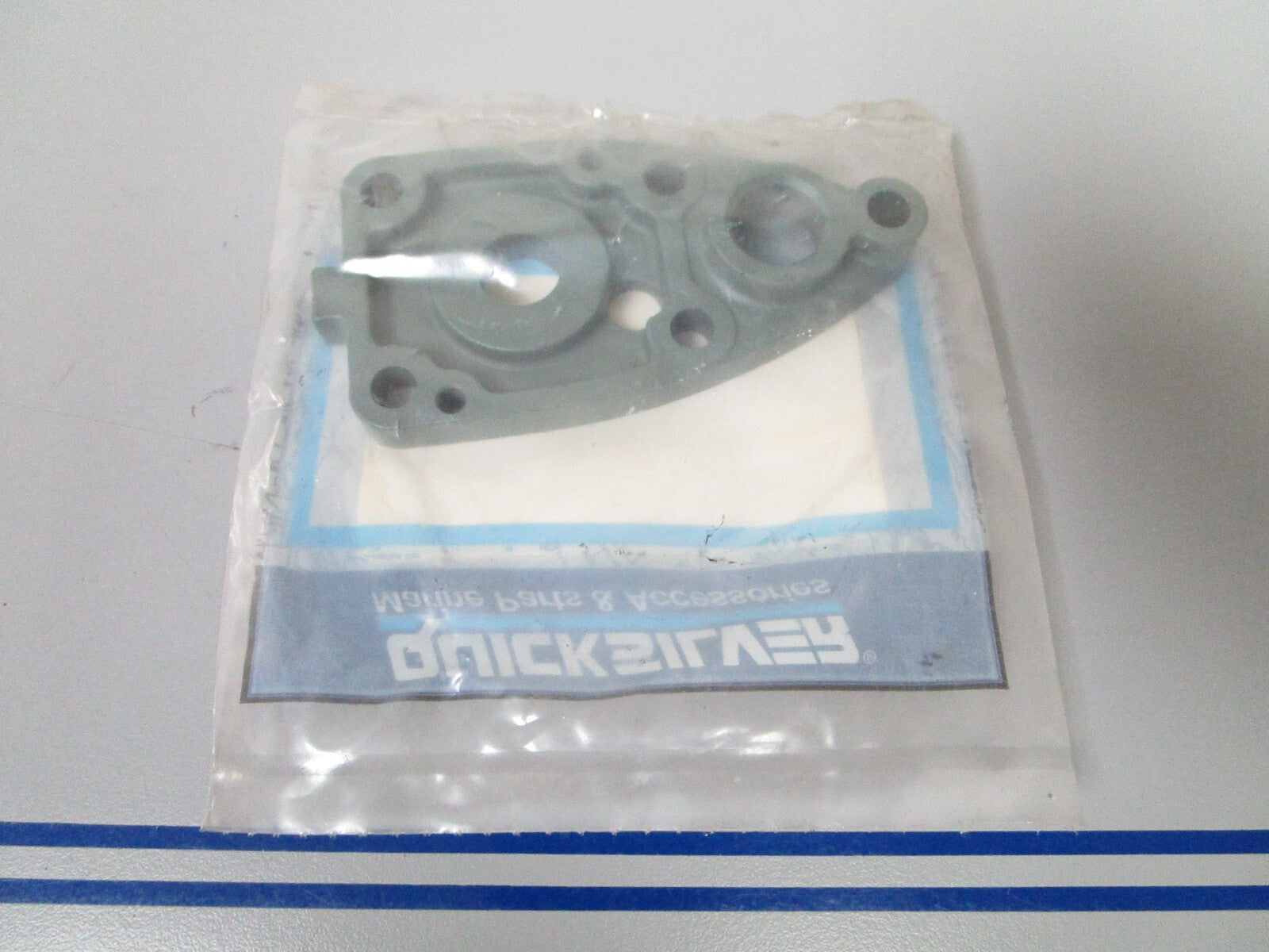 *NEW OEM* 0810 Mercury Quicksilver Plate 814457M