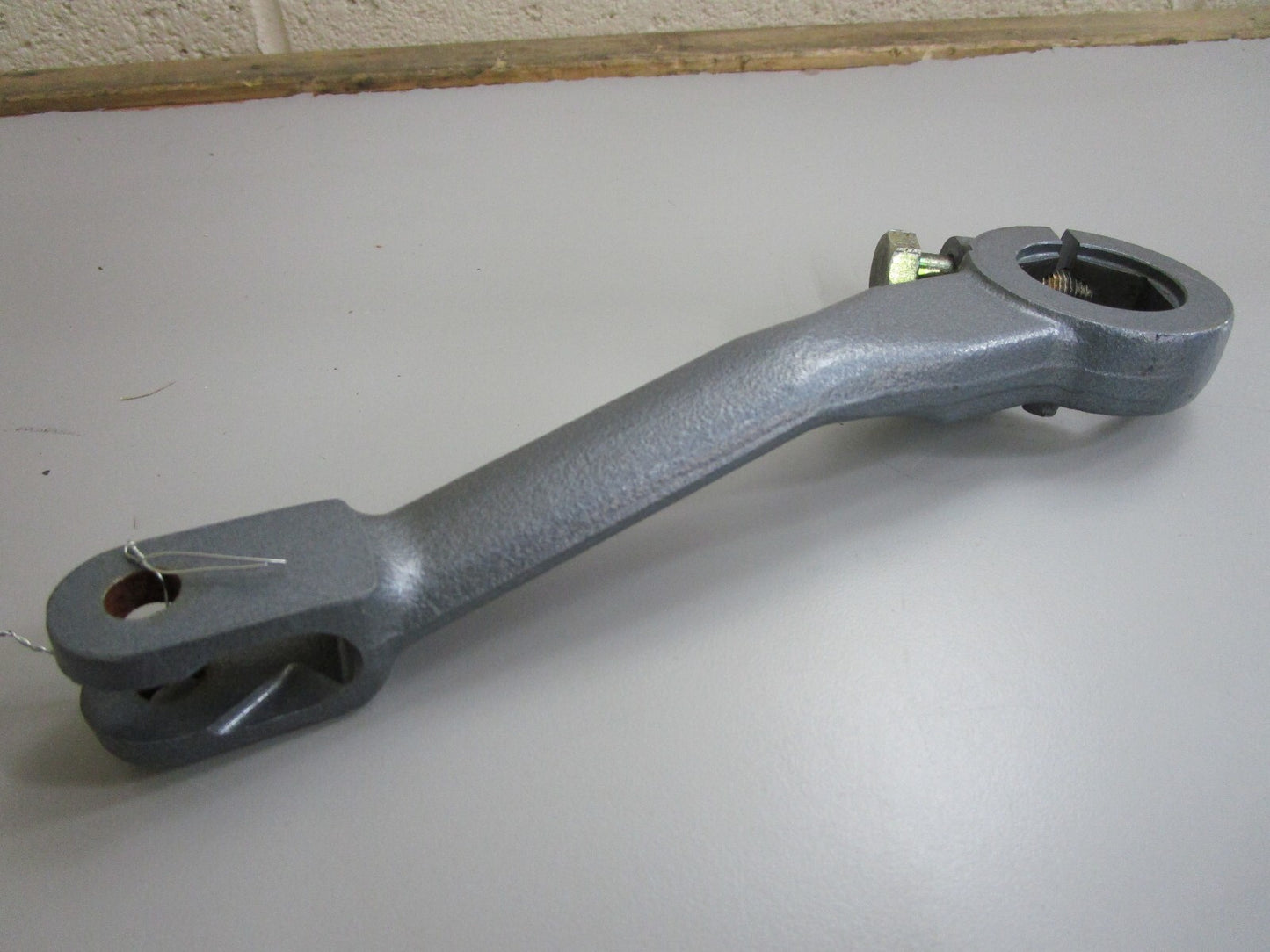 *NEW OEM* 0820 Yamaha Steering Bracket 6U0-42511-00-EK