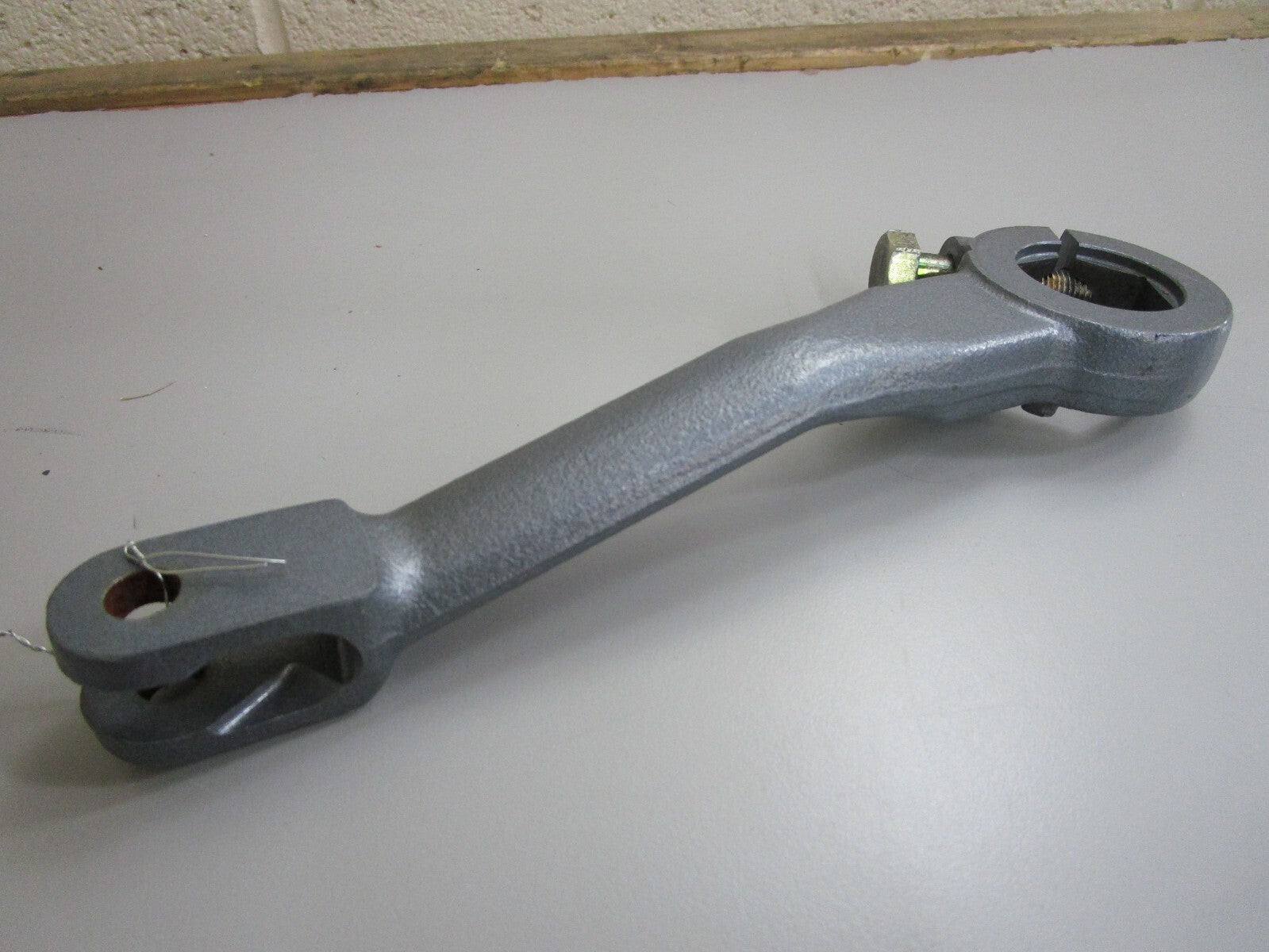 *NEW OEM* 0820 Yamaha Steering Bracket 6U0-42511-00-EK