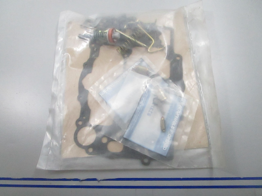 *NEW OEM* 0810 Mercury Quicksilver Carburetor Kit 823728