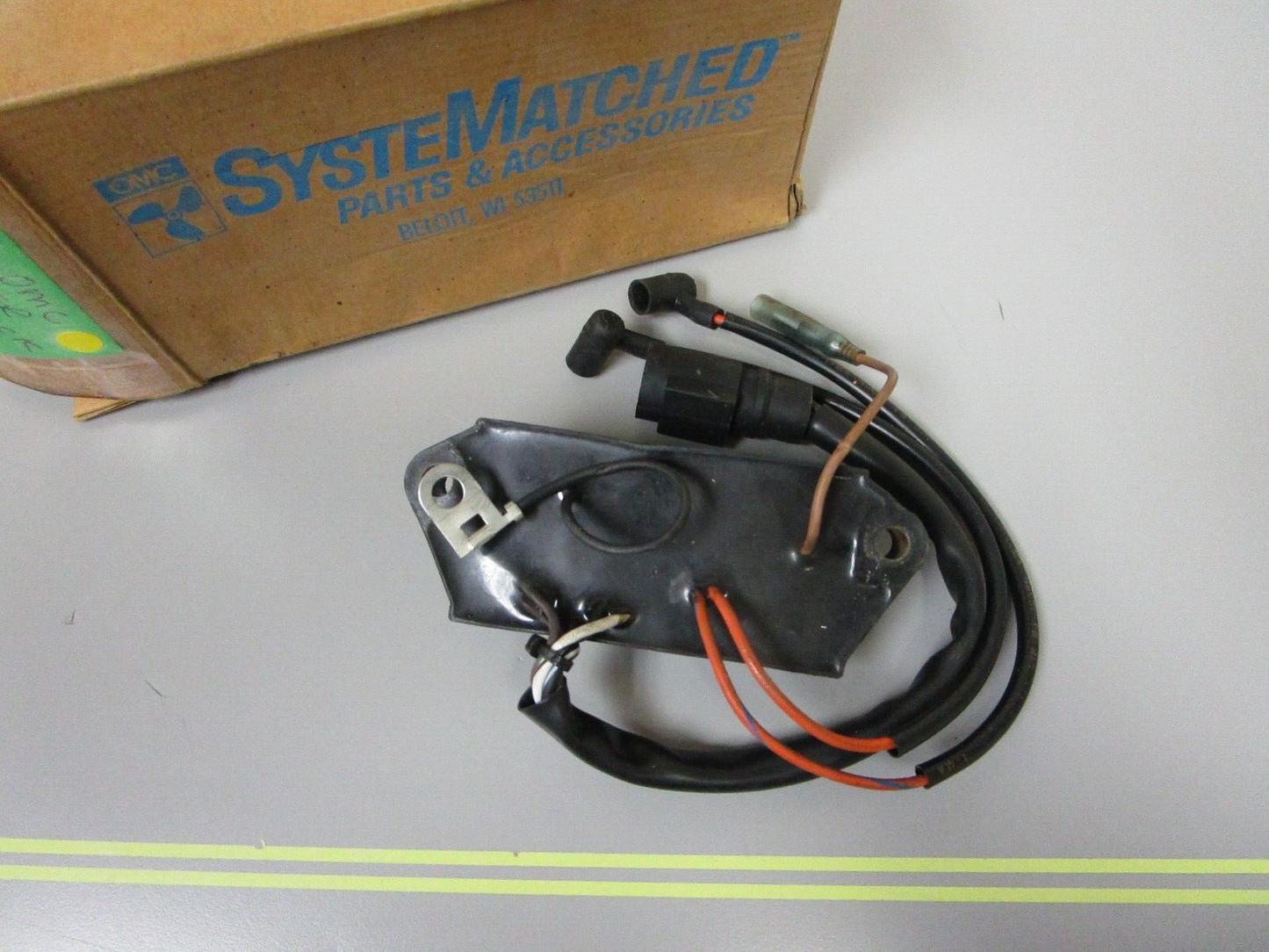 *NEW OEM* 0720 OMC Johnson Evinrude Power Pack 585074 0585074