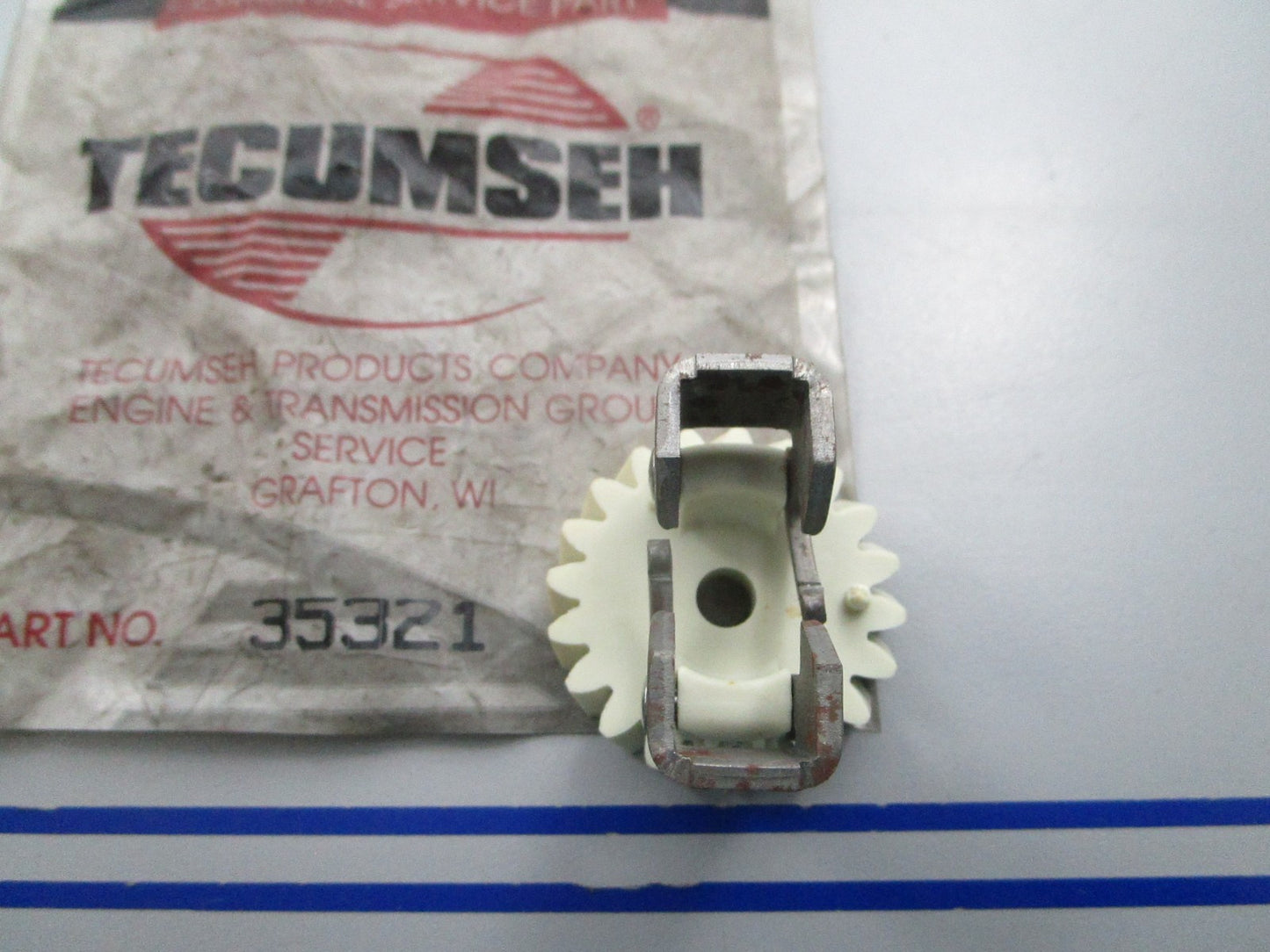 NEW OEM 35321 Tecumseh Governor Gear 0810
