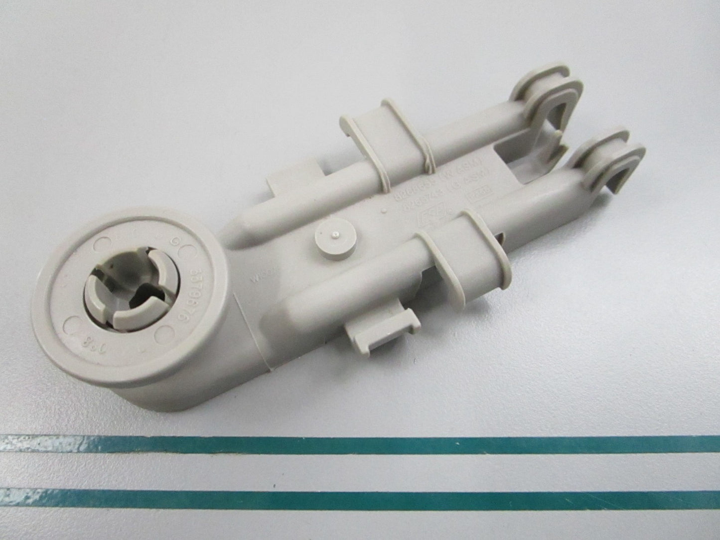 NEW OEM WP8268743 Whirlpool Dishrack Wheel 0810