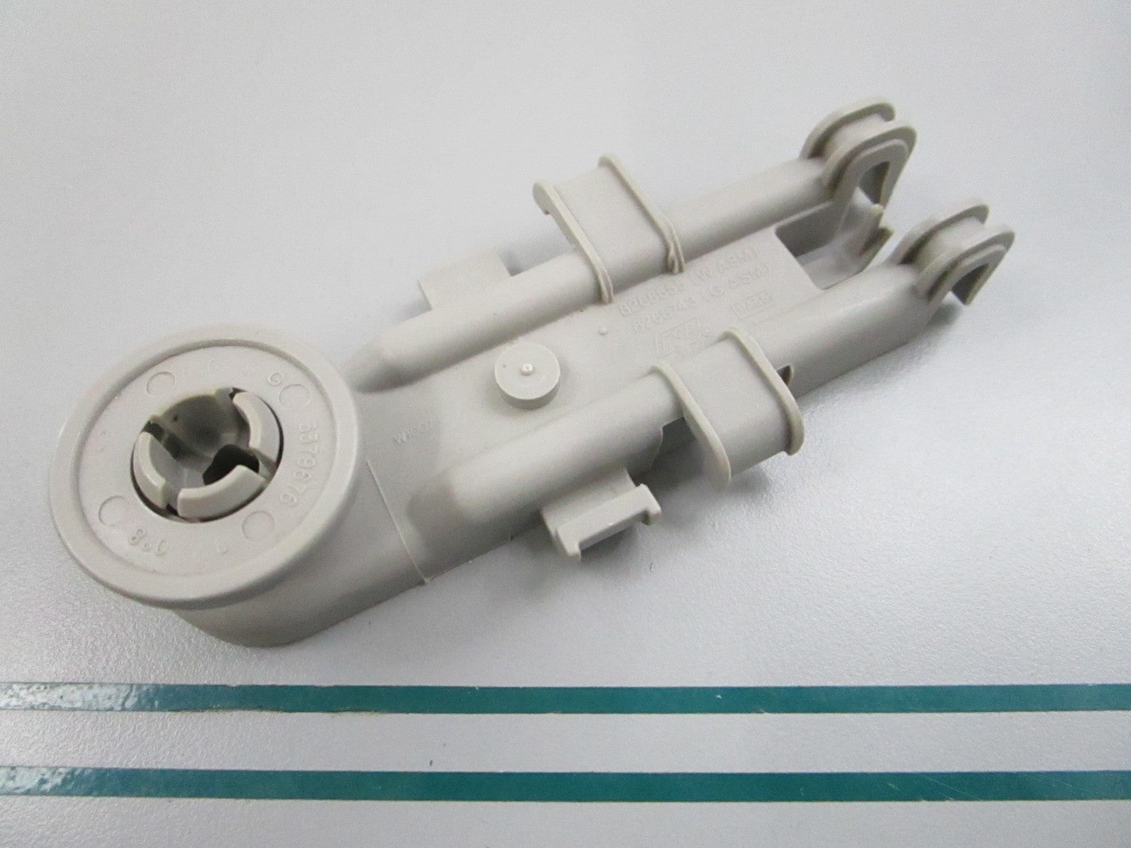 NEW OEM WP8268743 Whirlpool Dishrack Wheel 0810