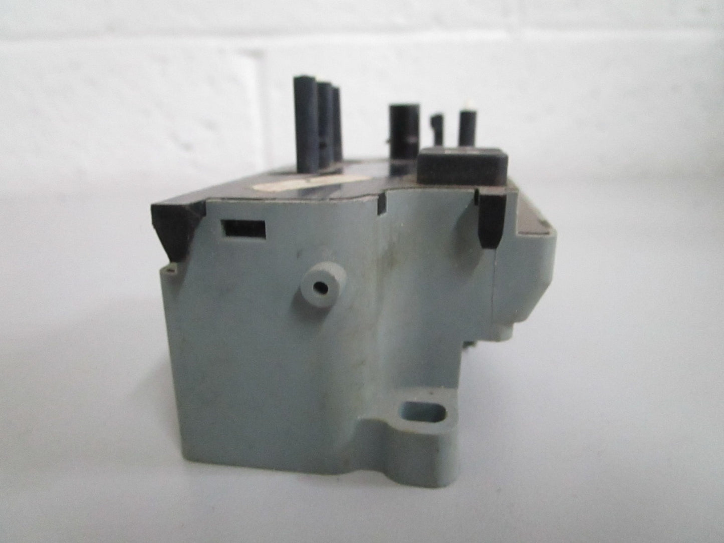 NEW OEM 0038202810 Mercedes-Benz Power Seat Control Module 0820