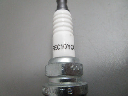 *NEW* (LOT OF 8) 0820 Champion Spark Plug REC10YC4