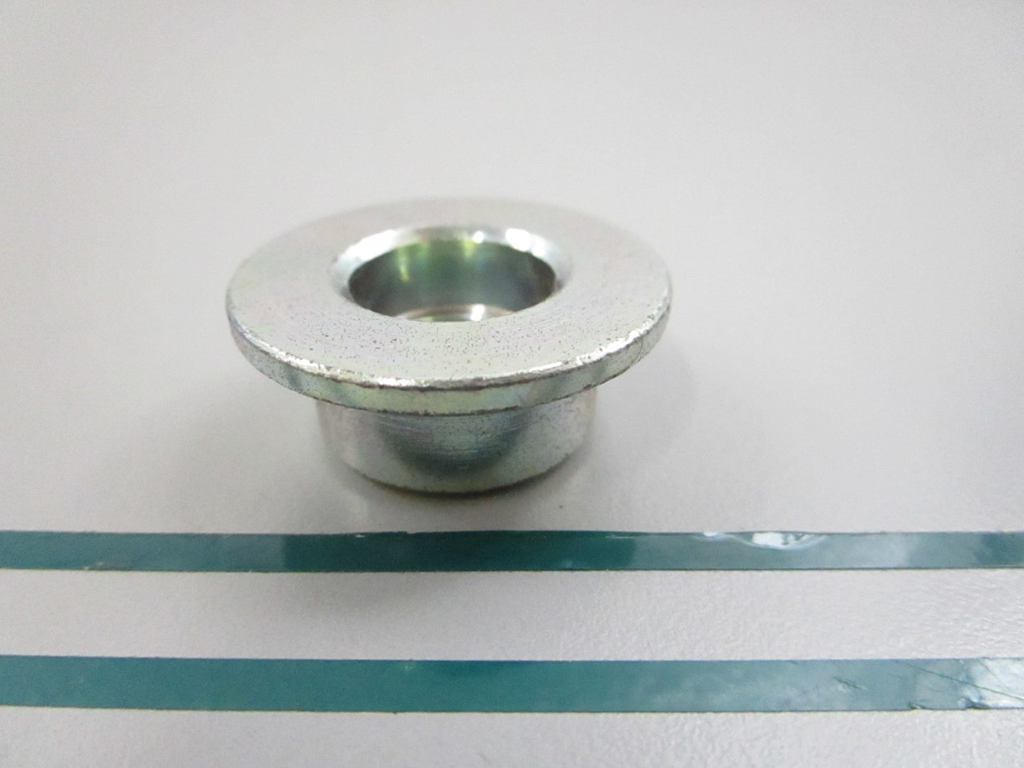 John Deere NEW OEM Bushing M803412 Lawn Garden Equipment NOS 0810