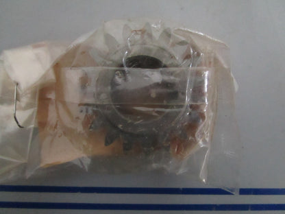 NEW OEM 4WM-11534-00-00 Yamaha Breaker Drive Gear 0820