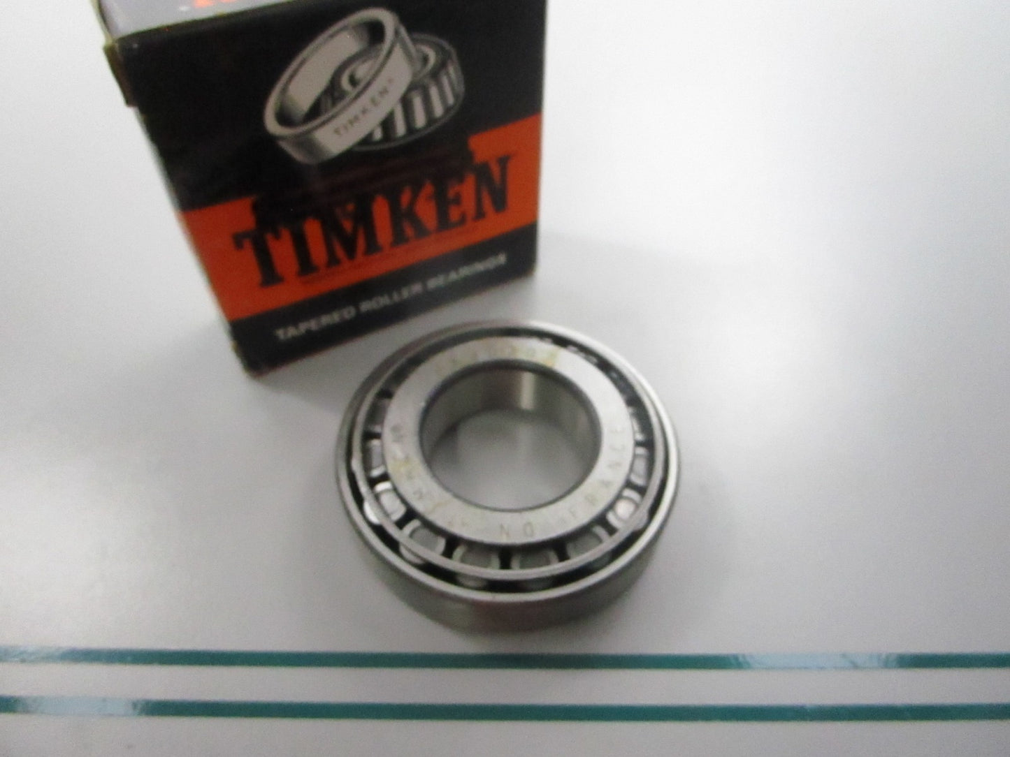 NEW OEM 30207 Timken Roller Bearing 0810