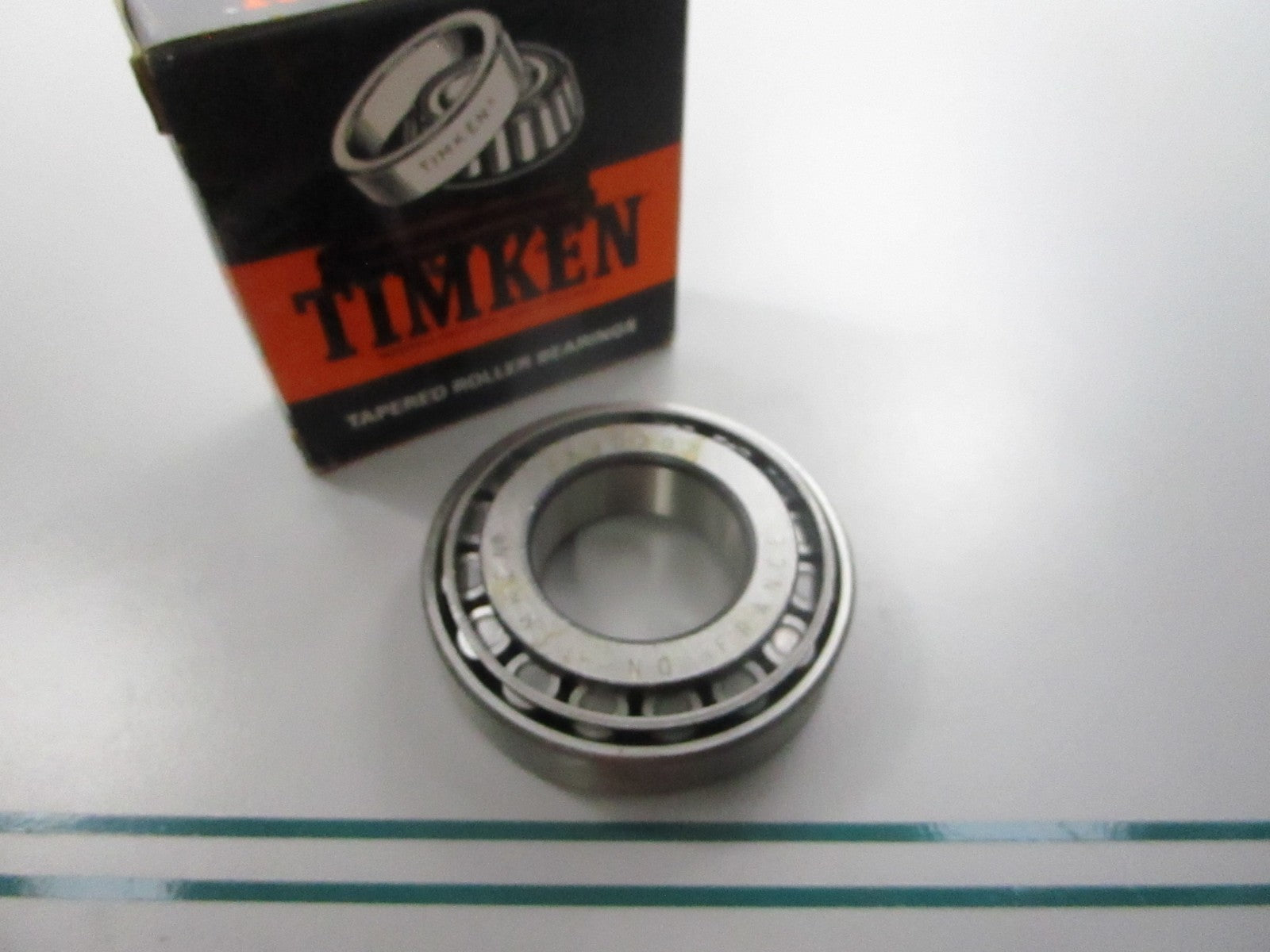 NEW OEM 30207 Timken Roller Bearing 0810
