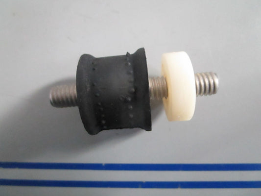 NEW OEM FA215962 Mercury Force Shock Mount 0820