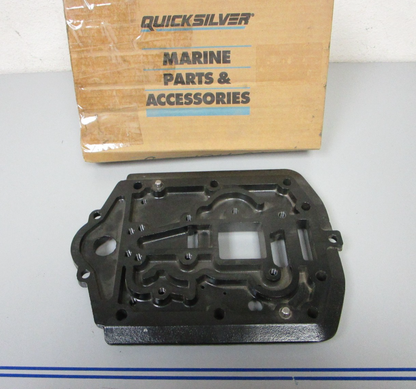 NEW OEM 820194A1 Mercury Force 90 120 hp 1995 1996 1997 Exhaust Plate 0720