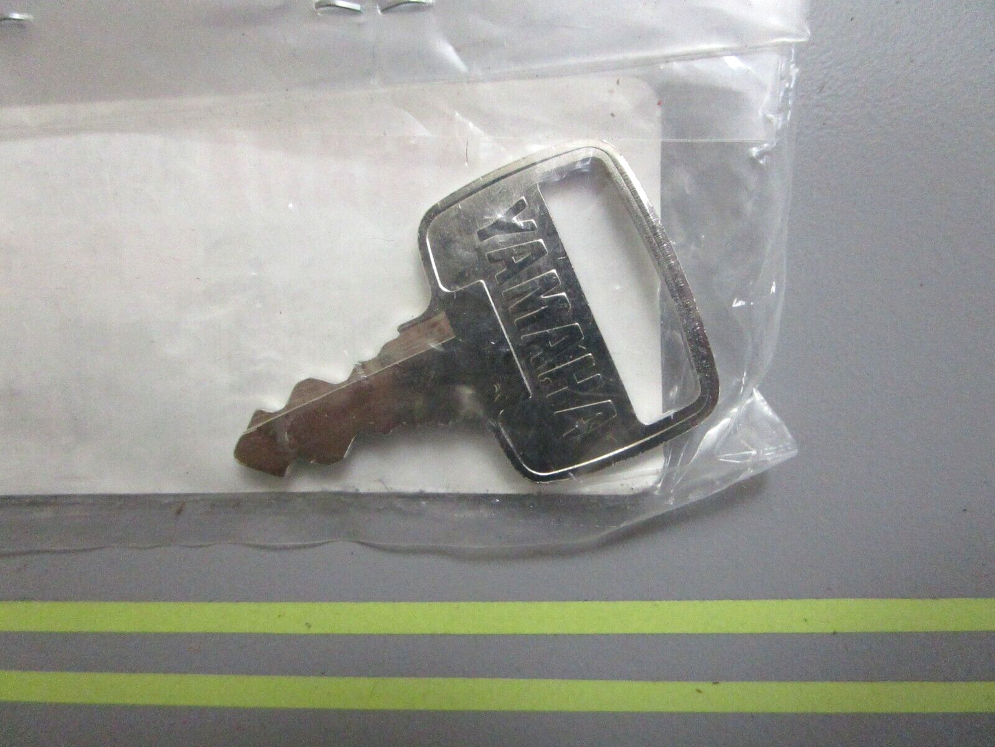 *NEW OEM* 0810 Yamaha Key #468 90890-55837-00